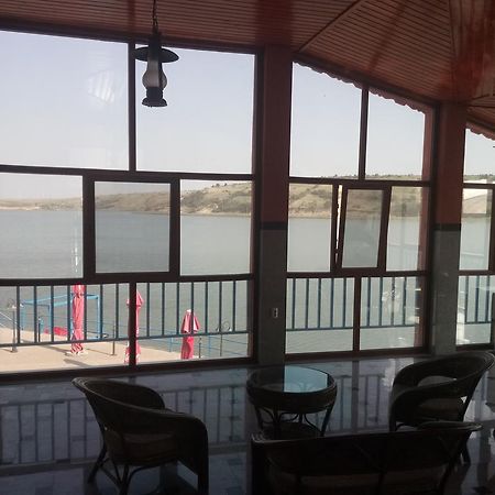 Complex Domneasca Otel Seimeni Dış mekan fotoğraf