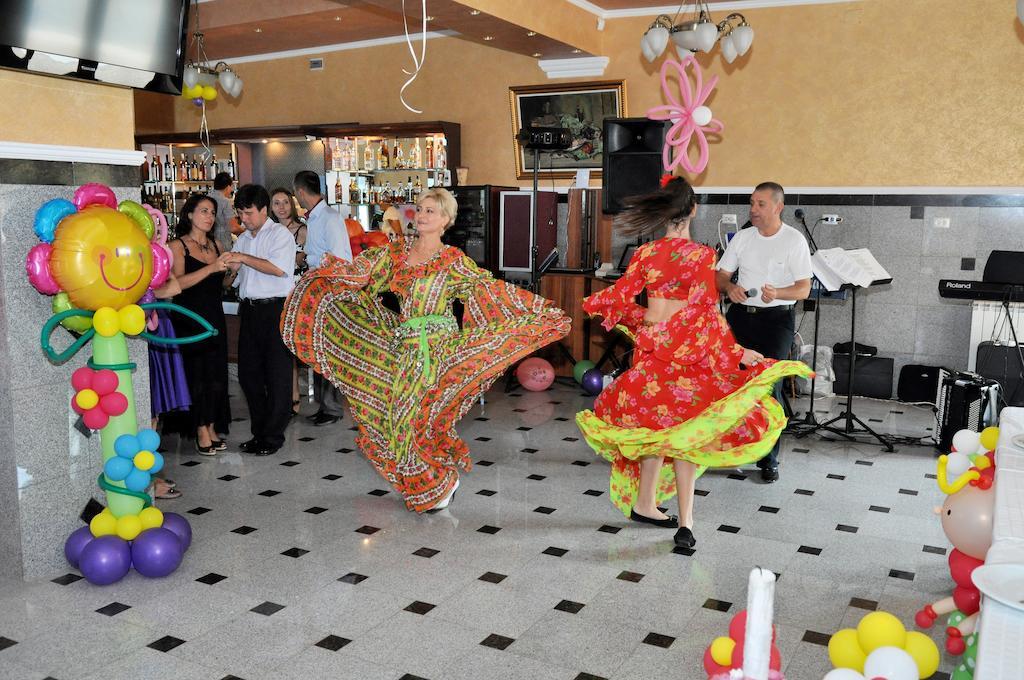 Complex Domneasca Otel Seimeni Dış mekan fotoğraf
